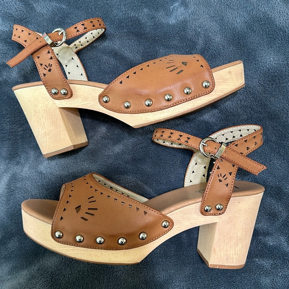Brown Leather Women's Sandals